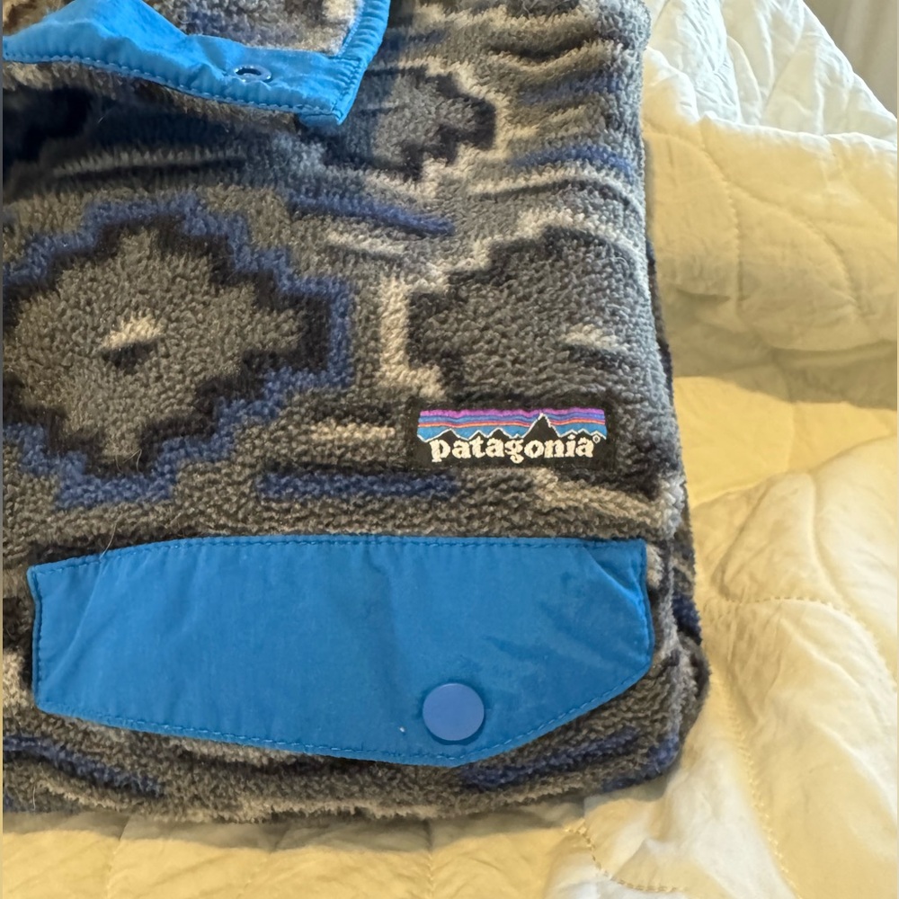 Patagonia Geometric Aztec Patterned Pullover - Picture 10 of 12